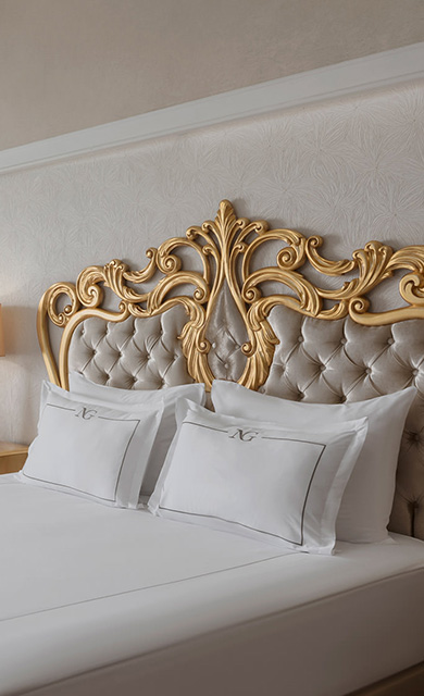 Dubleks Queen Suit Banner Mobile