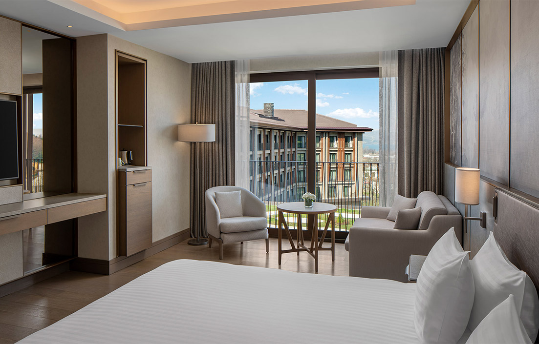 Ng Enjoy Hotel Deluxe Room Features Card2